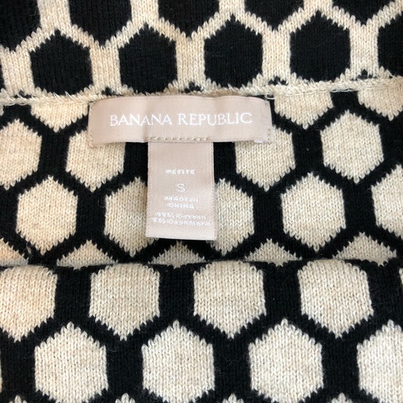 Banana Republic Skirt - size Petite Small - Picture 3 of 3